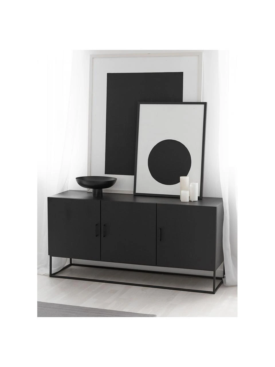 Westwing Collection Enfilade bois massif noir Lyle, larg. 150 x haut. 72 cm 2 Westwing Collection Enfilade bois massif noir Lyle, larg. 150 x haut. 72 cm – Image 2