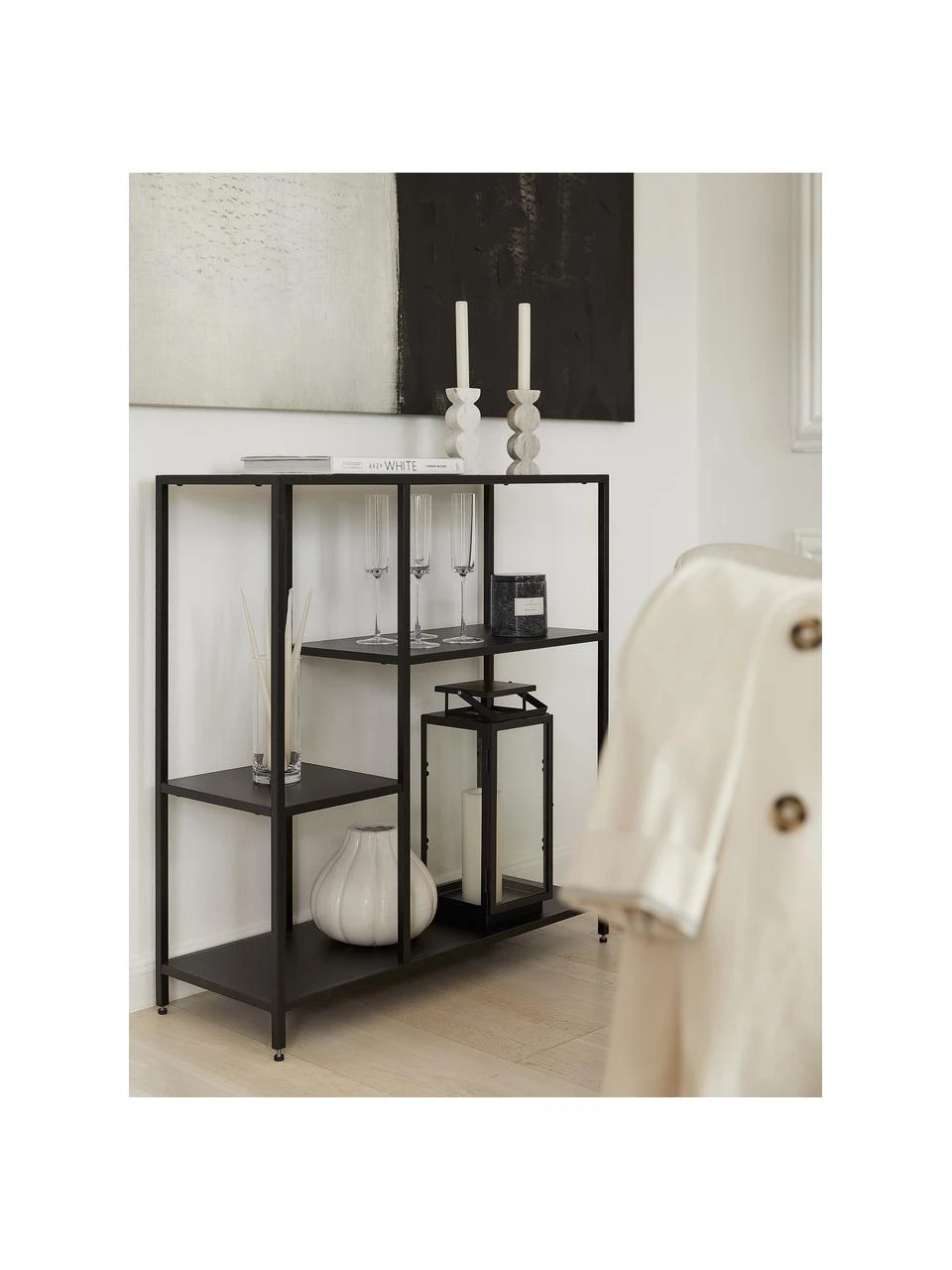 Westwing Collection Étagère industrielle en métal noir avec espaces de rangement Neptun, larg. 80 x haut. 86 cm 2 Westwing Collection Étagère industrielle en métal noir avec espaces de rangement Neptun, larg. 80 x haut. 86 cm – Image 2