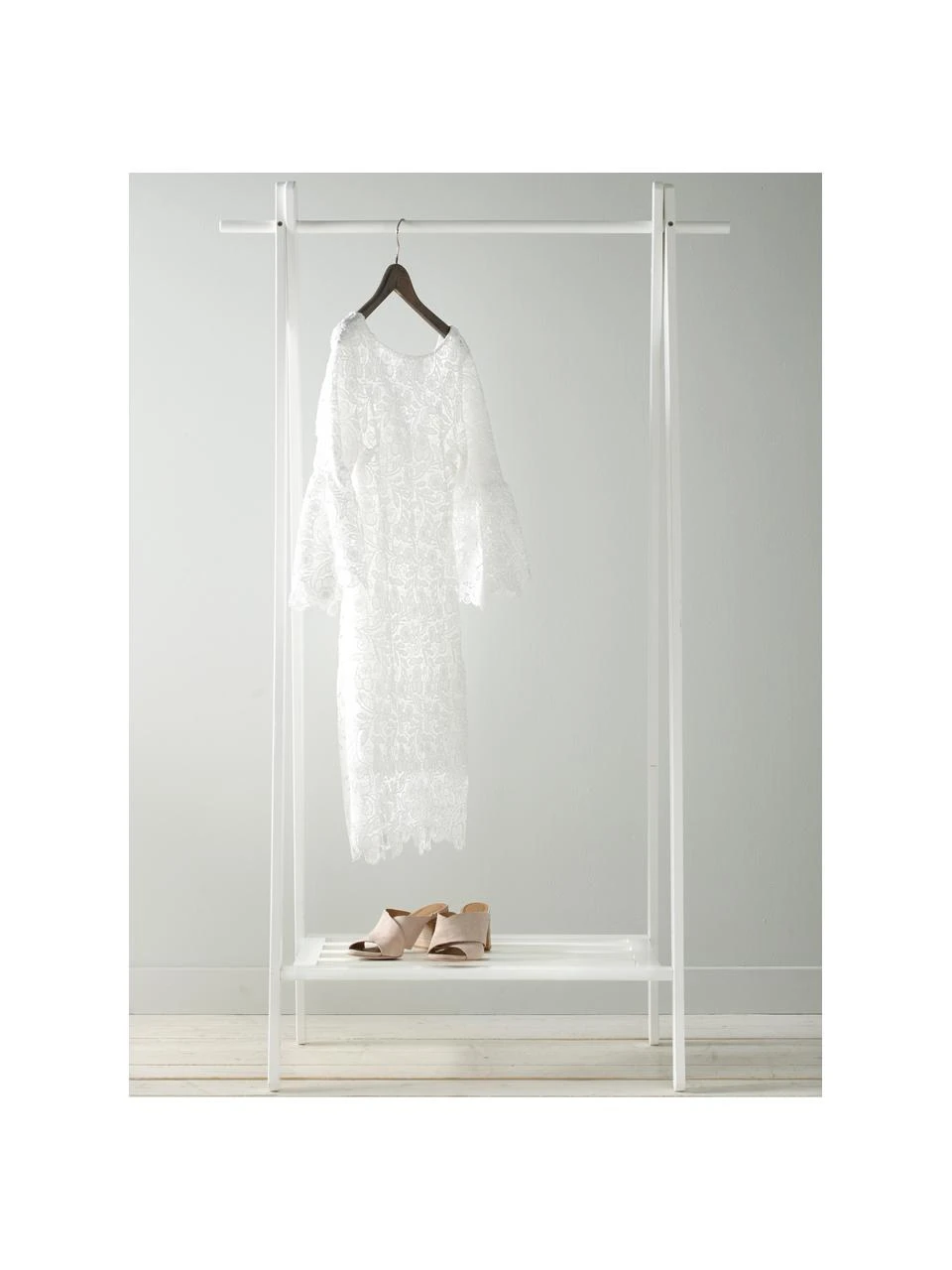 Porte-manteau bois de chêne blanc Cloe, larg. 91 x haut. 159 cm 2 Porte-manteau bois de chêne blanc Cloe, larg. 91 x haut. 159 cm – Image 2