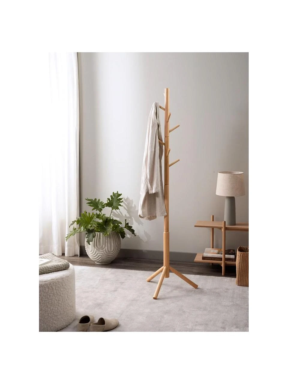 Porte-manteau en bois avec 6 crochets Bremen, larg. 51 x haut. 176 cm 2 Porte-manteau en bois avec 6 crochets Bremen, larg. 51 x haut. 176 cm – Image 2