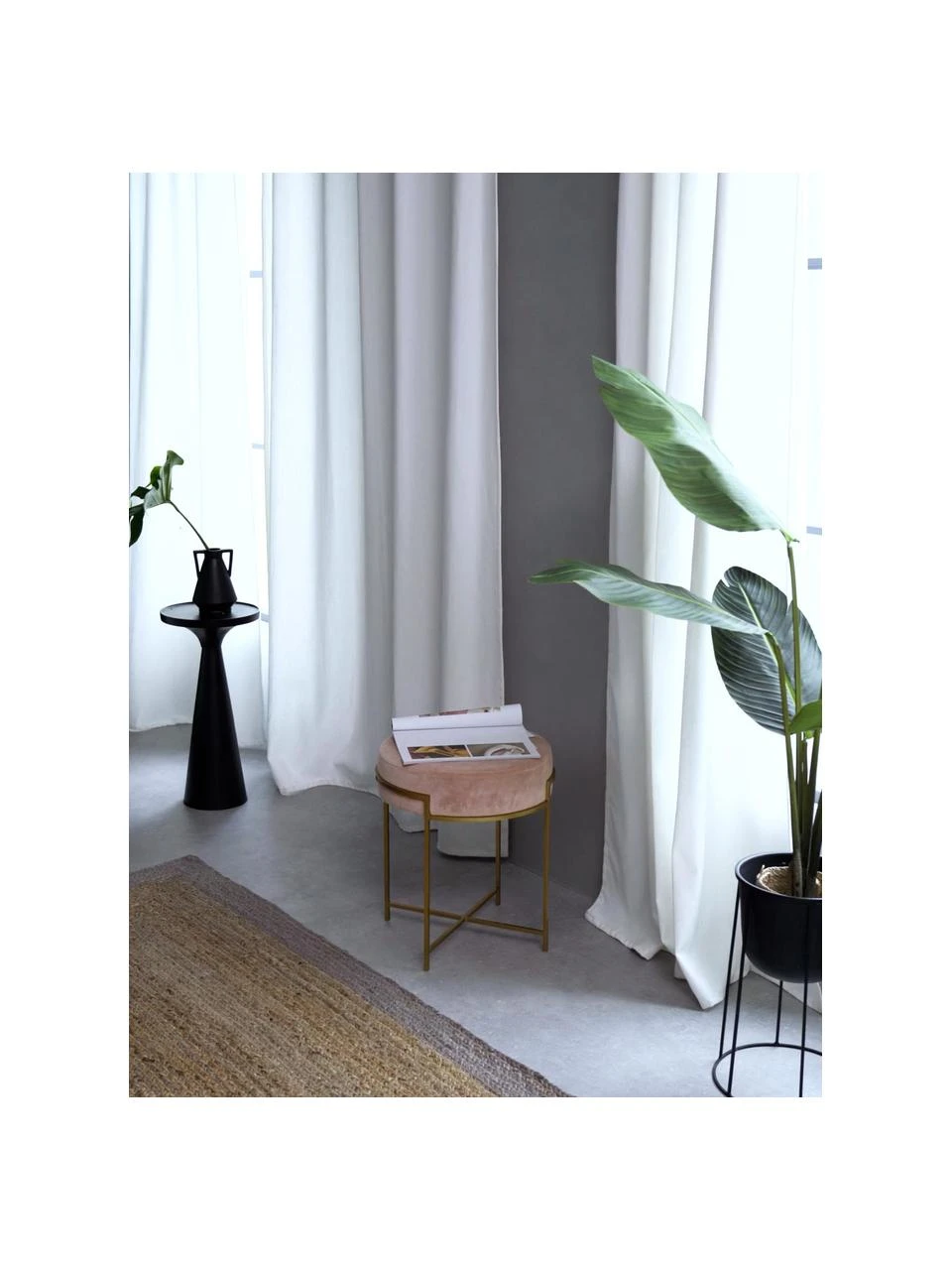 Westwing Collection Tabouret en velours avec structure en métal Madeleine, Ø 40 x haut. 50 cm 4 Westwing Collection Tabouret en velours avec structure en métal Madeleine, Ø 40 x haut. 50 cm – Image 4