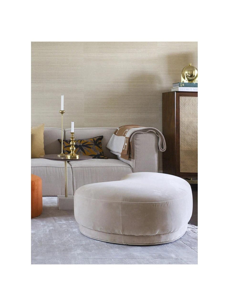 Tabouret en velours beige Coconino, larg. 160 x haut. 36 cm 5 Tabouret en velours beige Coconino, larg. 160 x haut. 36 cm – Image 5