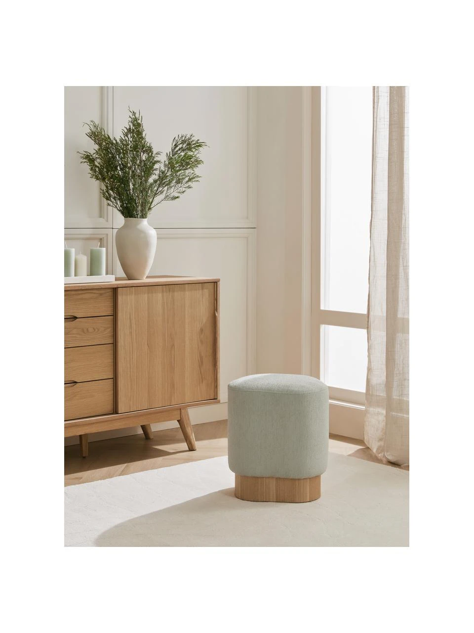 Westwing Collection Tabouret tissu bouclé vert matcha Yves, larg. 43 x haut. 47 cm 2 Westwing Collection Tabouret tissu bouclé vert matcha Yves, larg. 43 x haut. 47 cm – Image 2